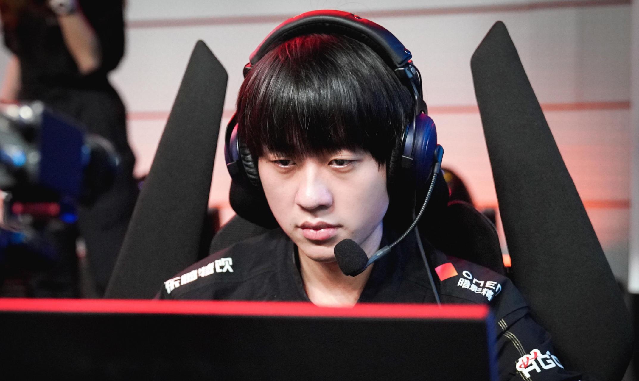 Ming重返赛场,重要助攻首场状态出色,热火观众沸腾!再创辉煌时刻(成都AG超玩会夺冠时刻) Ming重返赛场,重要助攻首场状态出色,热火观众沸腾!再创辉煌时刻(成都AG超玩会夺冠时刻)